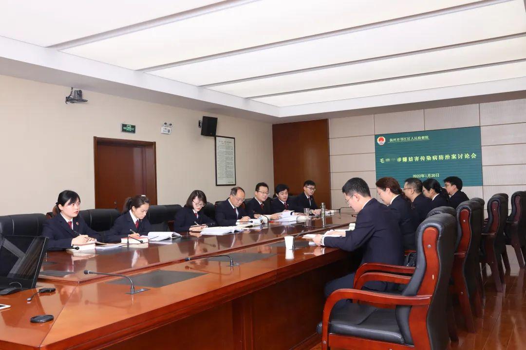 【美国确诊超169万，美国新冠肺炎确诊】