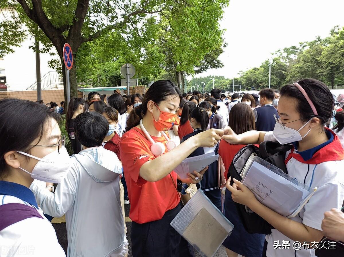 【上海新增本土感染者破两万例，上海新增病例情况】