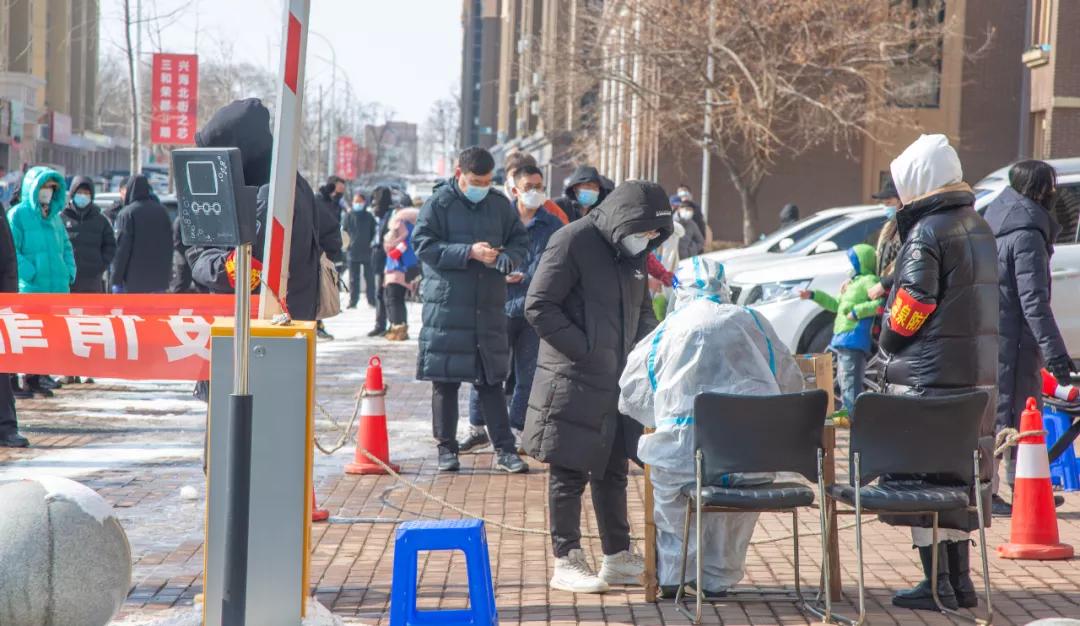 31省新增本土确诊15例在北京辽宁(31省新增本土55例)