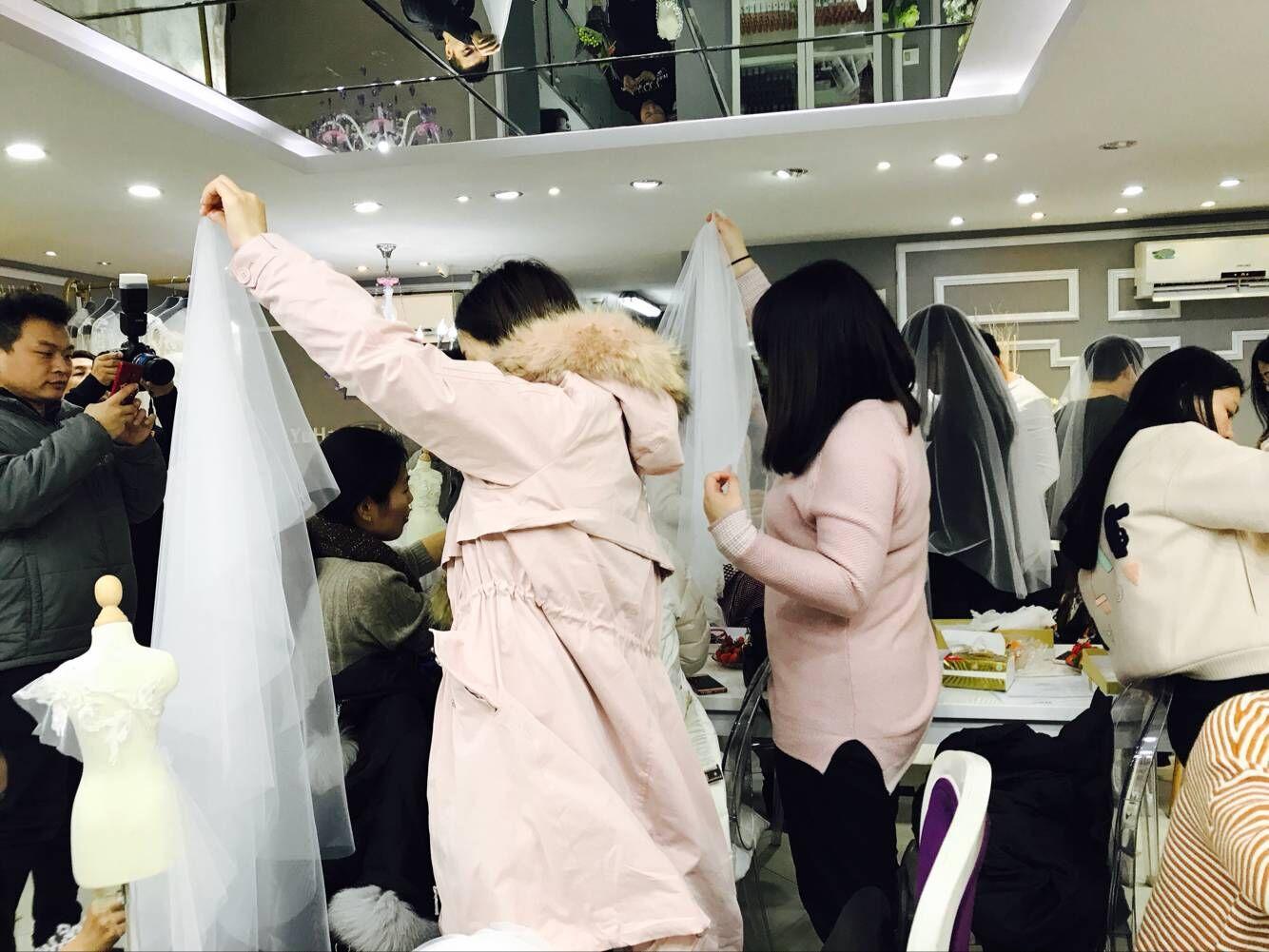 【全国唯一零感染城市，婚纱店上班要干什么】