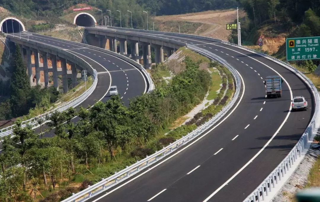 高速公路免费时间(假期高速公路免费时间)