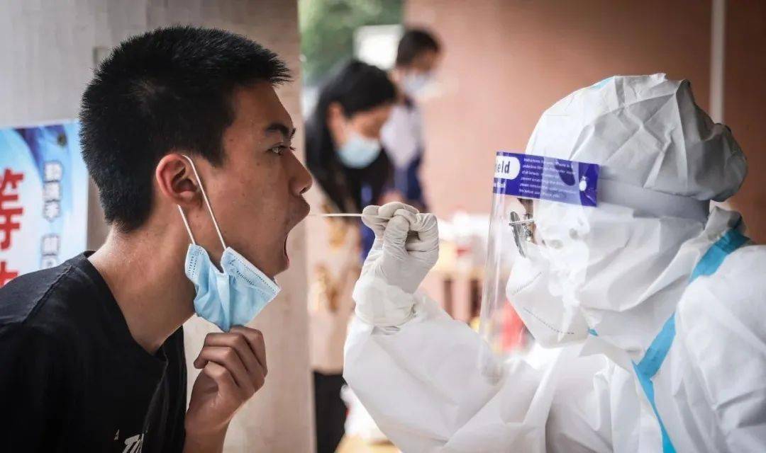 61人变造使用核酸检测报告被拘/疫情期间核酸造假的人叫什么